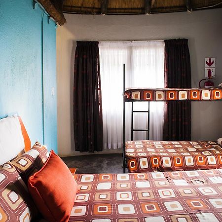 Sheri'S Lodge & Backpackers Graskop Exterior photo